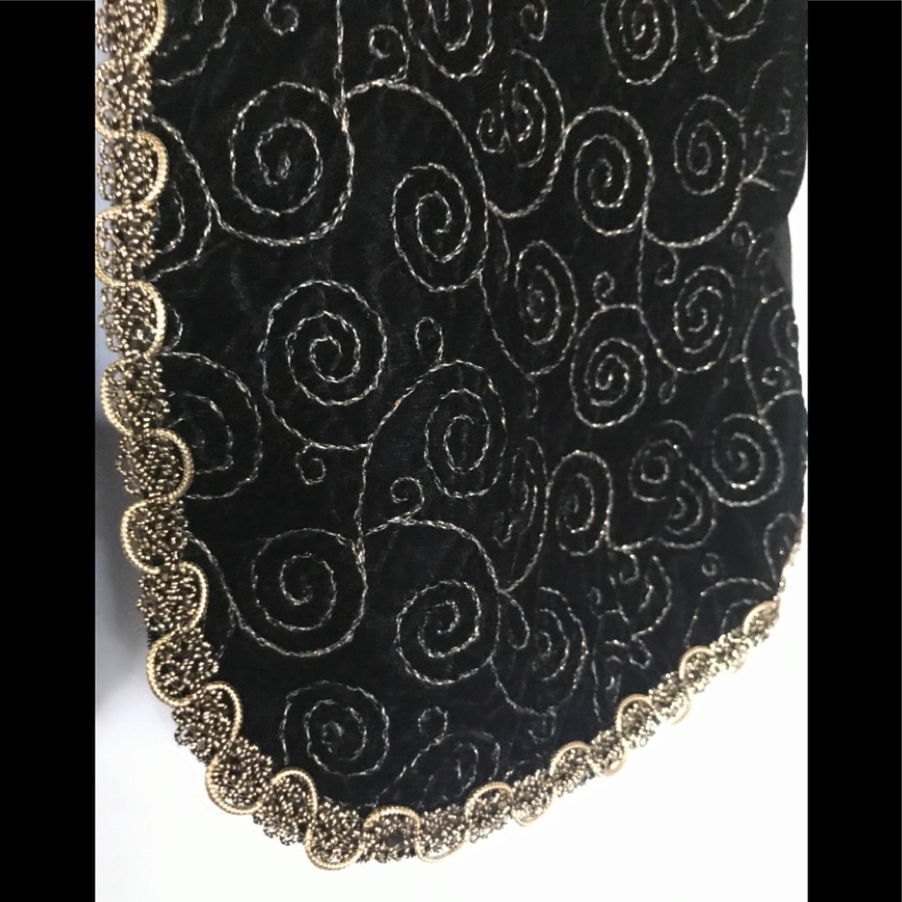Vintage JUDY KNAPP CALIFORNIA ,size  M black velvet like vest! - Picture 5 of 16